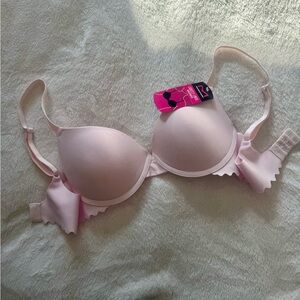 NWT Maidenform Soft Pink Bra